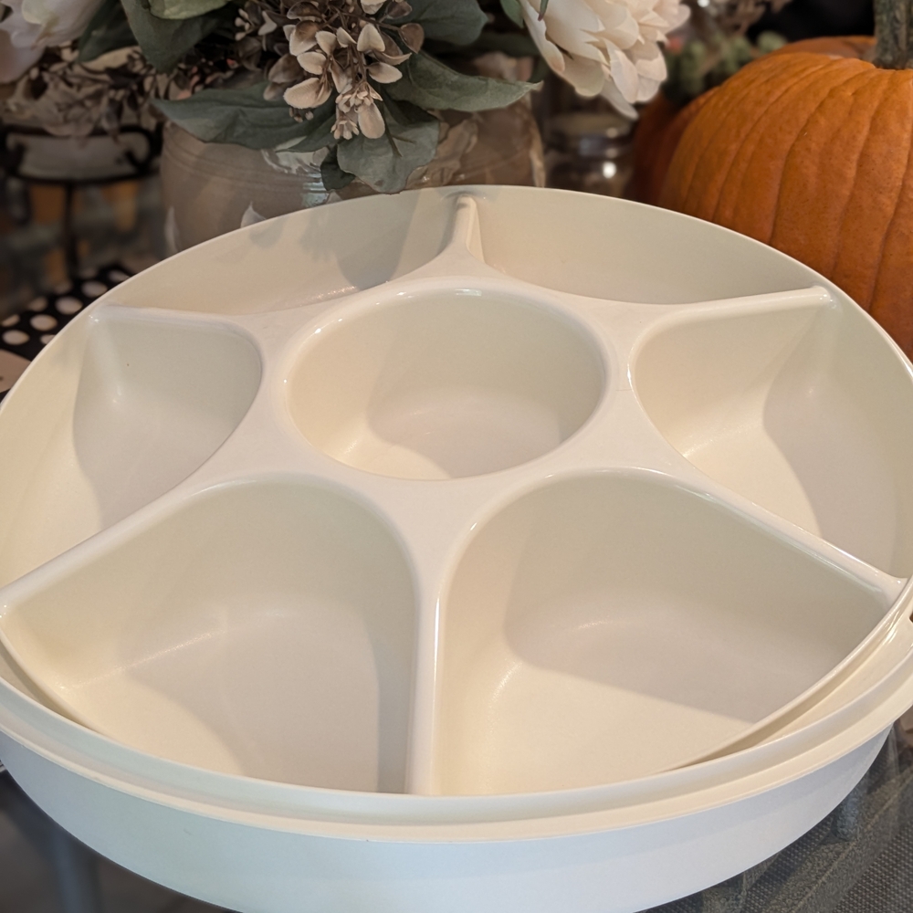Tupperware Cream Divided Serving Tray